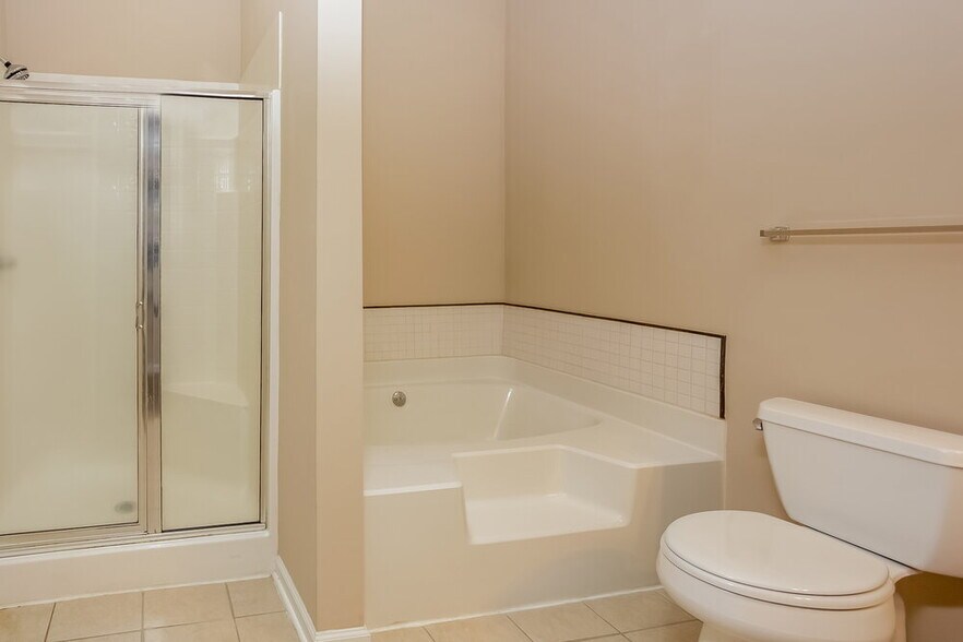 Building Photo - 6257 Saddletrail Dr