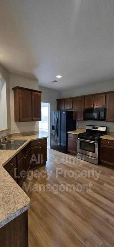 Building Photo - 676 Grenier Terrace NE