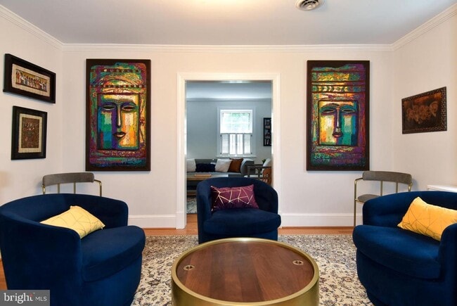 Building Photo - Discover exceptional comfort and timeless style in this beautifully updated single family residen...