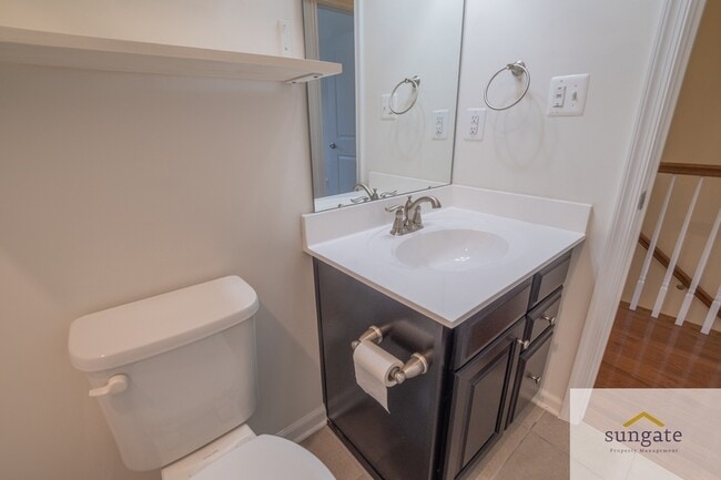 Building Photo - 1724 Lantern Mews