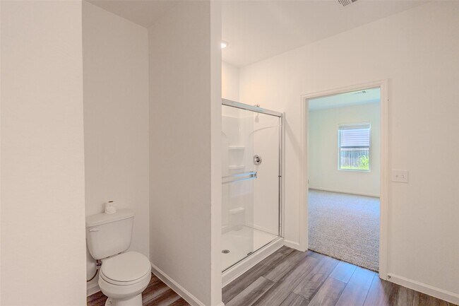 Building Photo - 6307 Highland Hts Dr