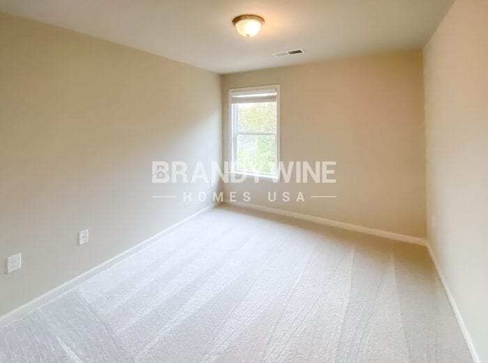 Building Photo - 1116 E Shoreview Rd