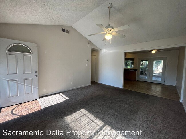 Building Photo - 3 br, 2 bath House - 2612 Coho Court