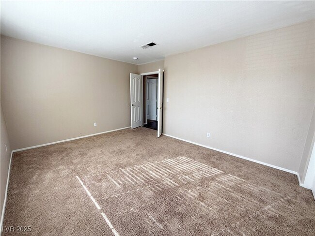 Building Photo - 7761 Locke Haven Dr