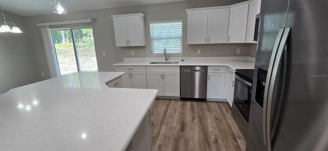 Building Photo - 1482 W Manchester Dr