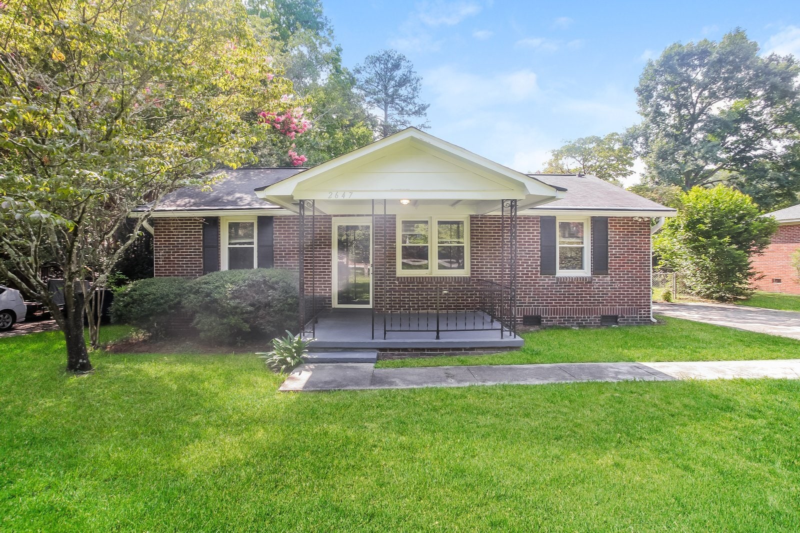 Building Photo - 2647 Glenwood Rd