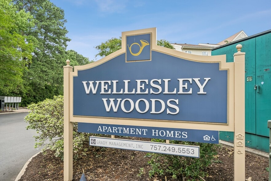 Primary Photo - Wellesley Woods Apartment Homes