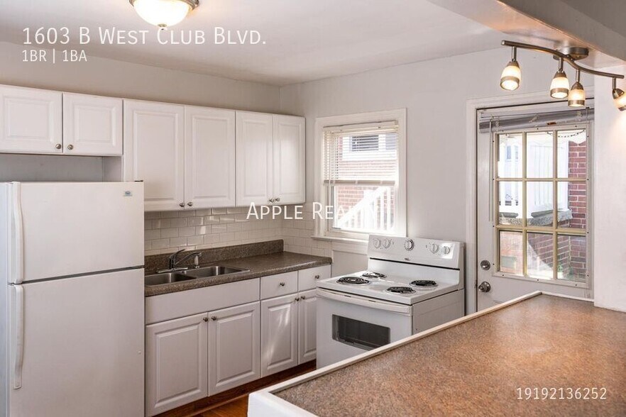 Building Photo - 1603 W Club Blvd