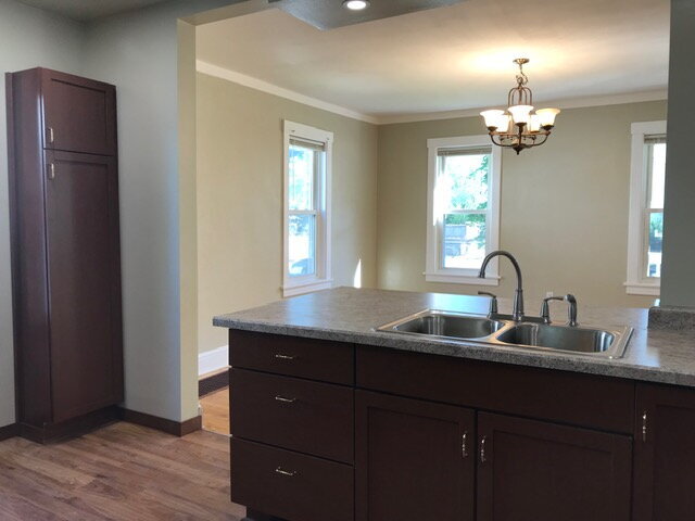 Building Photo - 3 Bedroom Home with Bonus Room - Available September 1st