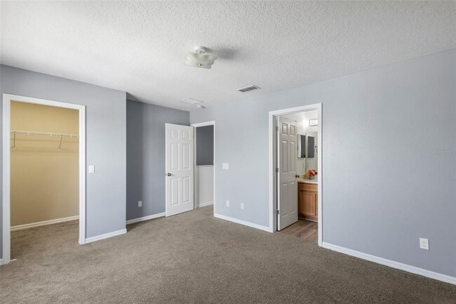 Building Photo - 564 Cresting Oak Cir