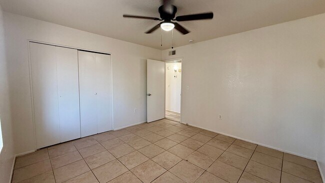 Building Photo - 3128 E Cicero St