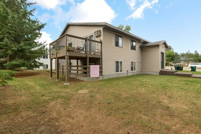 Building Photo - 271 Shannon Ct