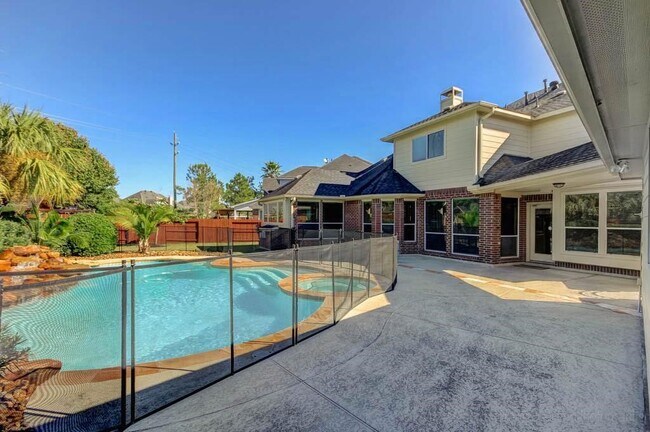Building Photo - 12418 Lago Bend Ln
