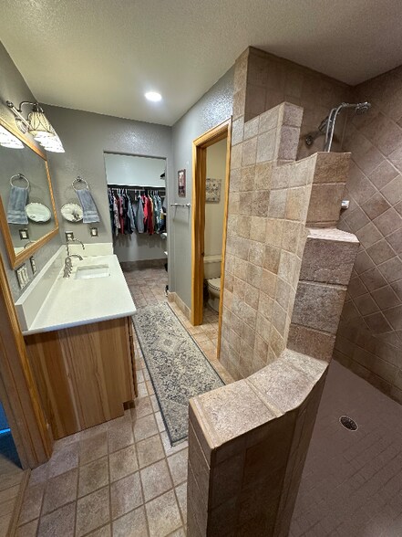 Building Photo - 1388 Newton Rd