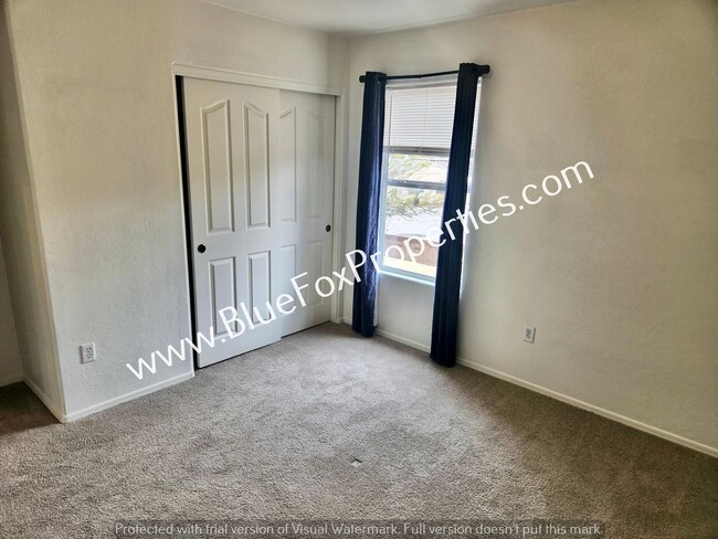 Building Photo - 10255 E Placita Pinole