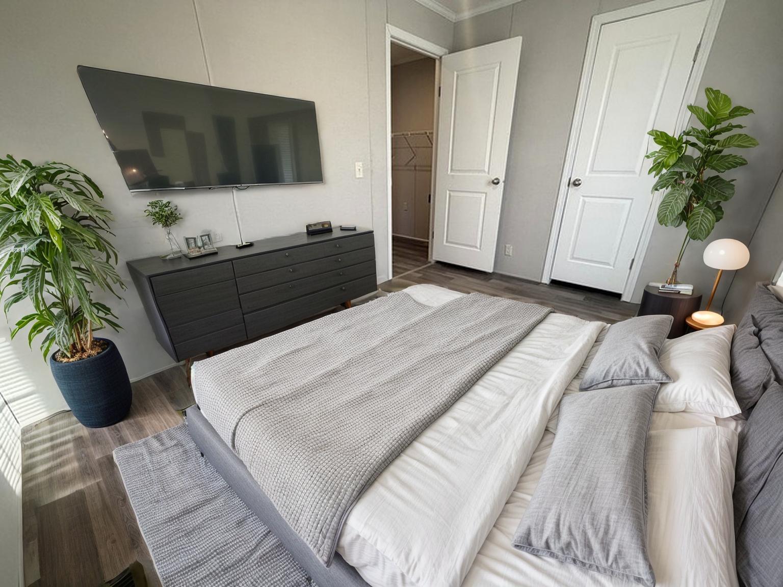 Building Photo - 38124 Ducharme Dr