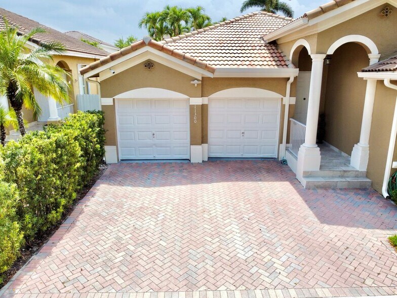 Building Photo - 11300 NW 48th Terrace