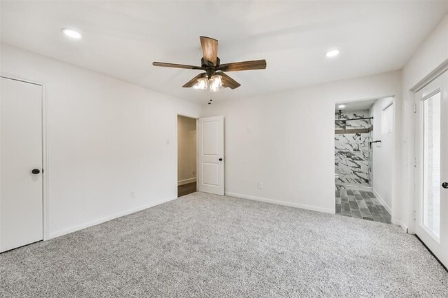 Building Photo - 210 Gentilly Dr