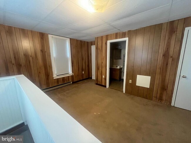 Building Photo - 15413 Norwood Ave