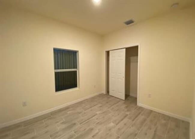 Building Photo - 1116/1118 Albert Ave