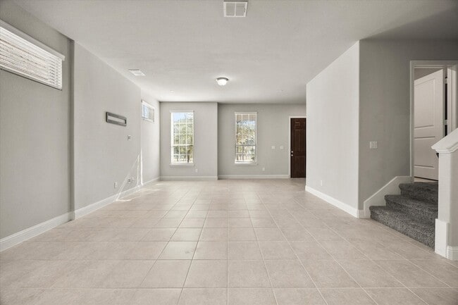 Building Photo - 7621 Sunset Blvd