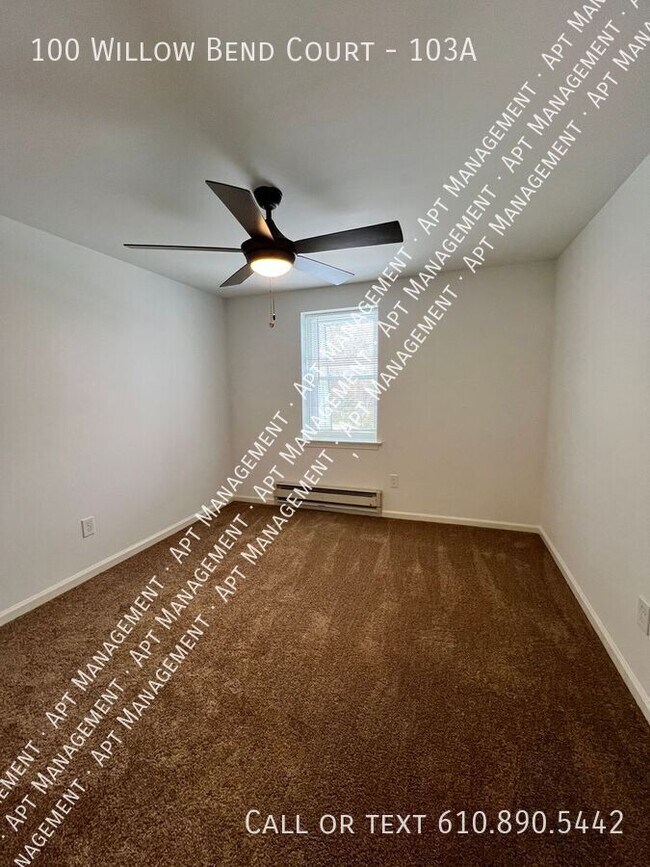 Building Photo - 100 Willow Bnd Ct