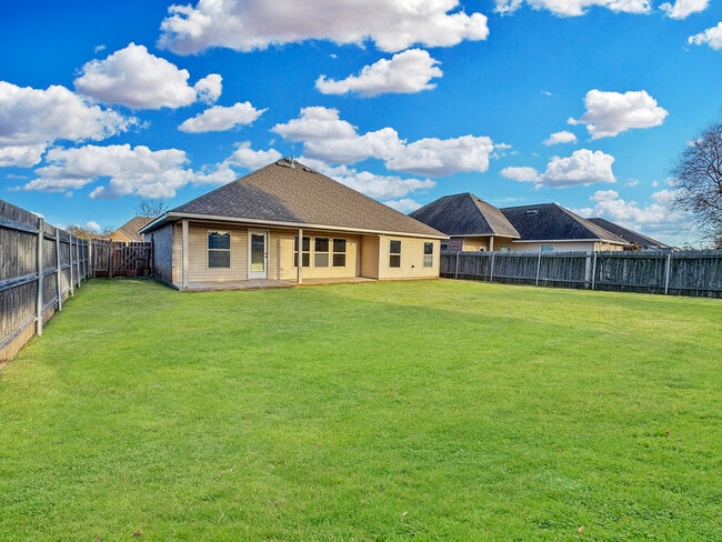 Building Photo - 1132 Eli Conner Dr