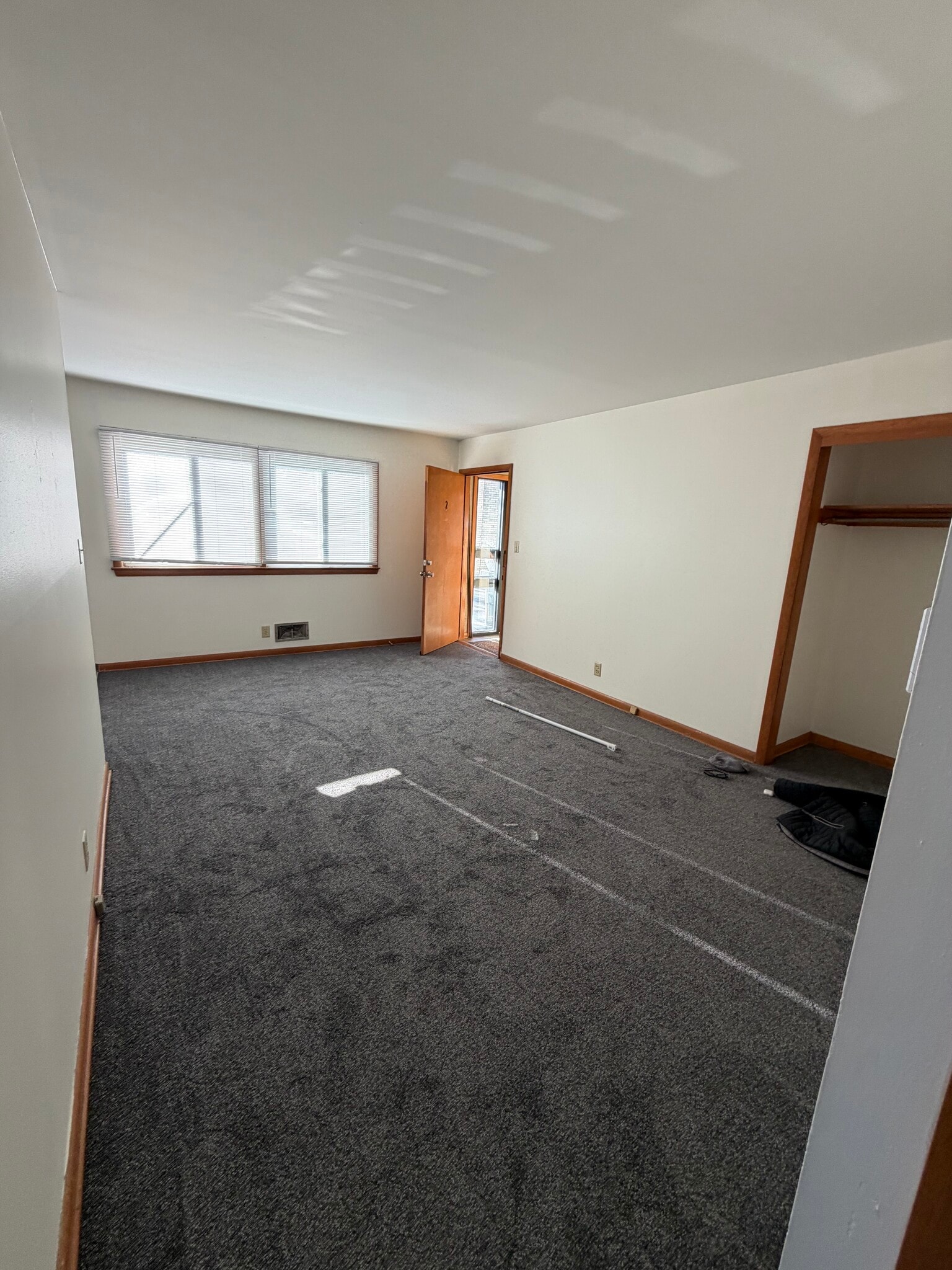 Building Photo - 5501 W Morgan Ave