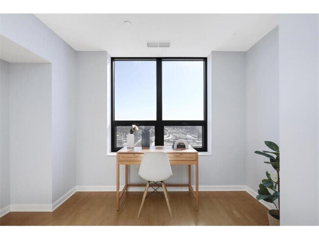 Building Photo - 500 E Grant St