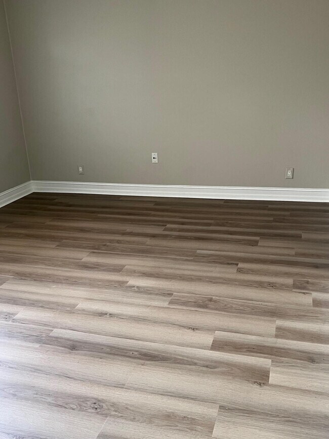 Building Photo - 2700 Casita Way