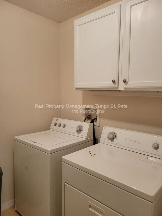 Building Photo - 12263 Birch St