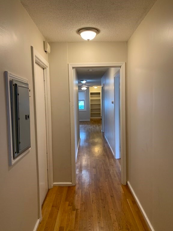 Building Photo - 50 Oliver St