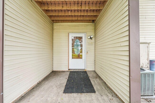 Building Photo - 6130 72nd Ln N