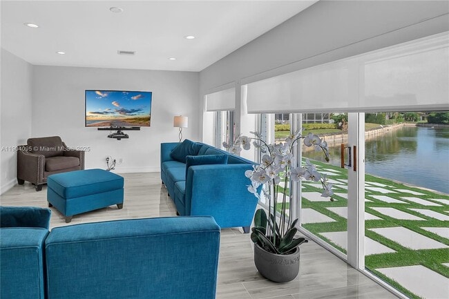 Building Photo - 5602 White Cedar Ln