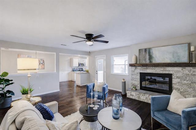 Building Photo - 1208 Crestwood Ct