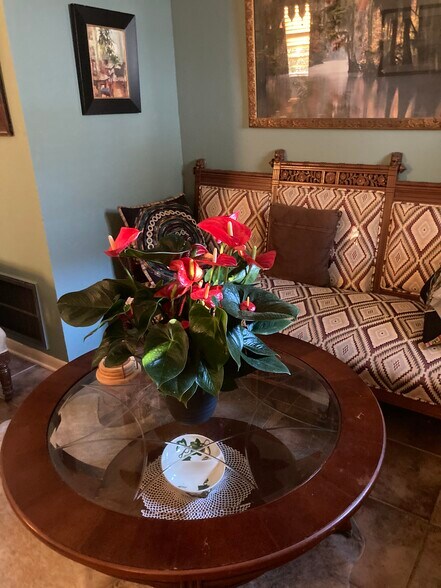 Living room area - 613 12th St