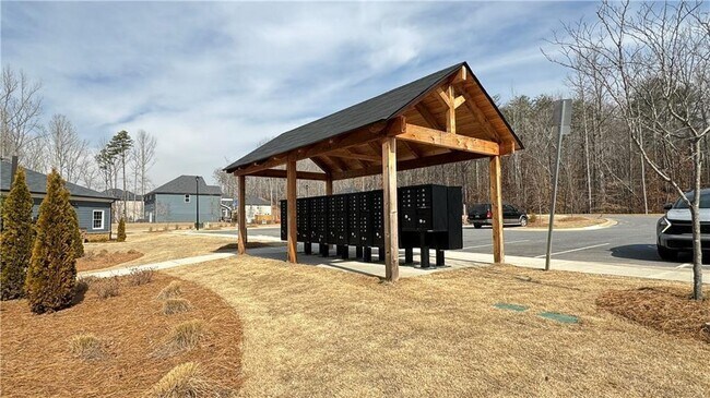 Building Photo - 228 Water Oak Wy