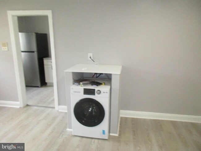 Building Photo - 2613 Fairview Ave