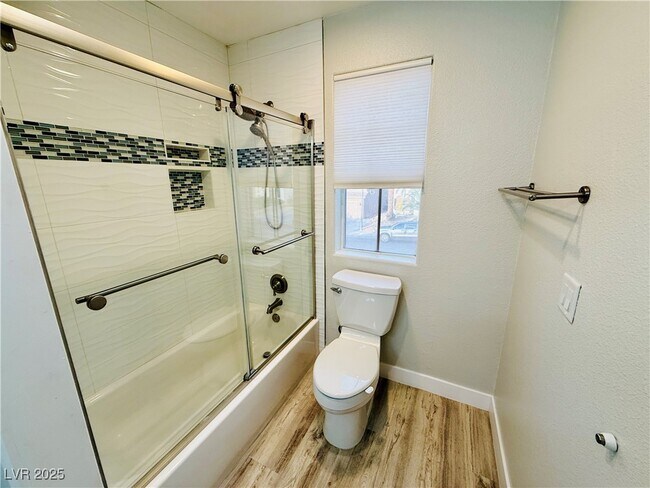 Building Photo - 777 Valley Rise Dr