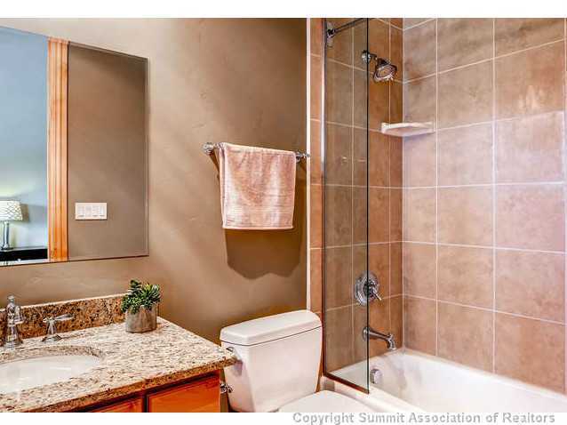 Building Photo - Main Street Frisco! Granite and Stainless! Dogs negotiable!