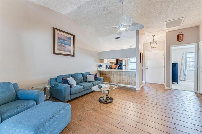 Building Photo - 6401 Drexel Dr