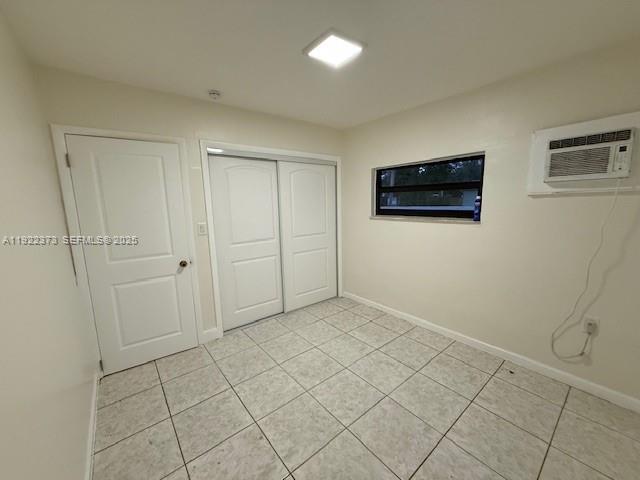 Building Photo - 2784 SW 14th St