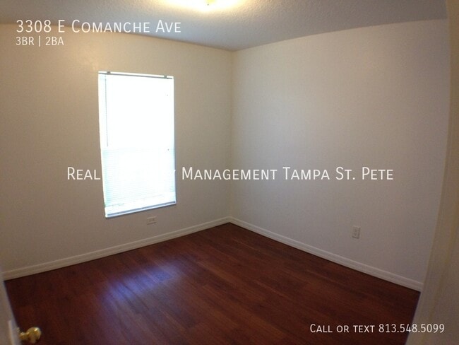 Building Photo - 3308 E Comanche Ave