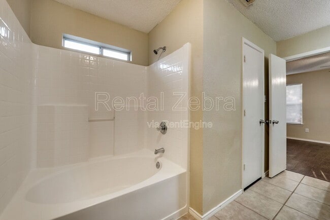 Building Photo - 10536 Towerwood Dr