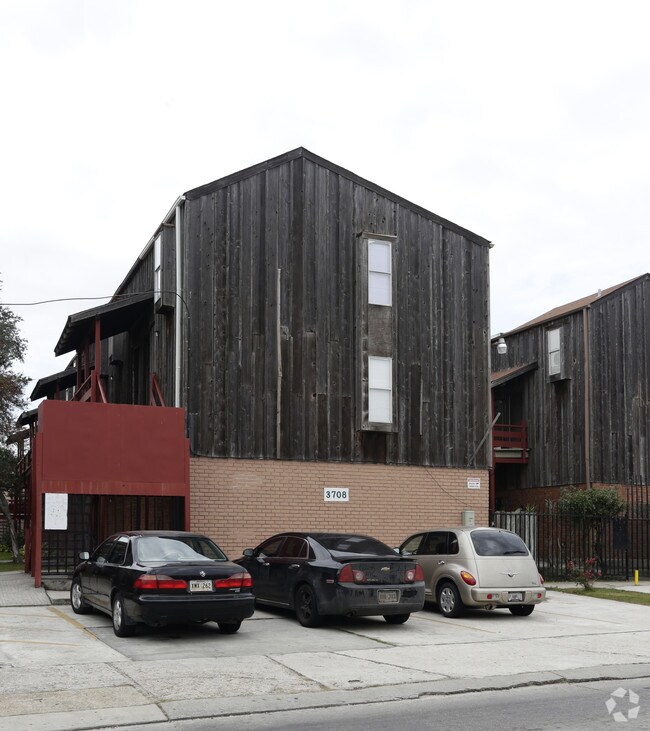 Building Photo - Yaseen Apartments