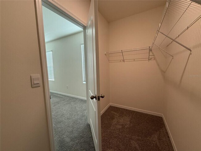 Building Photo - 1511 Ellesmere Ave