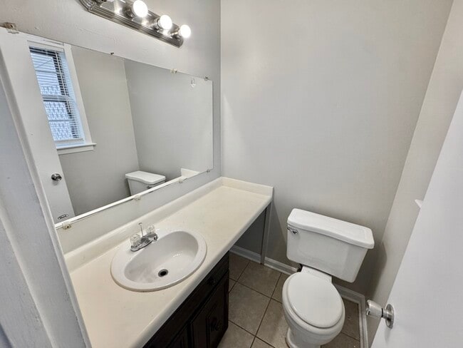 Building Photo - 6368 Leamont Dr