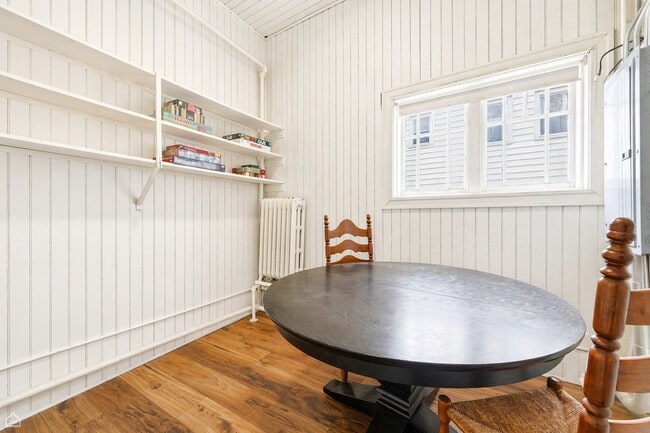 Building Photo - 235 Greenwood St