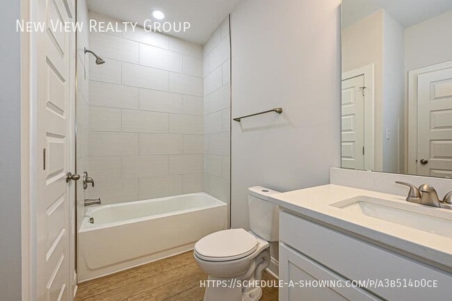 Building Photo - 1706 Club Rd