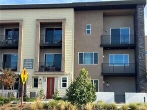 Building Photo - 1081 Cadence